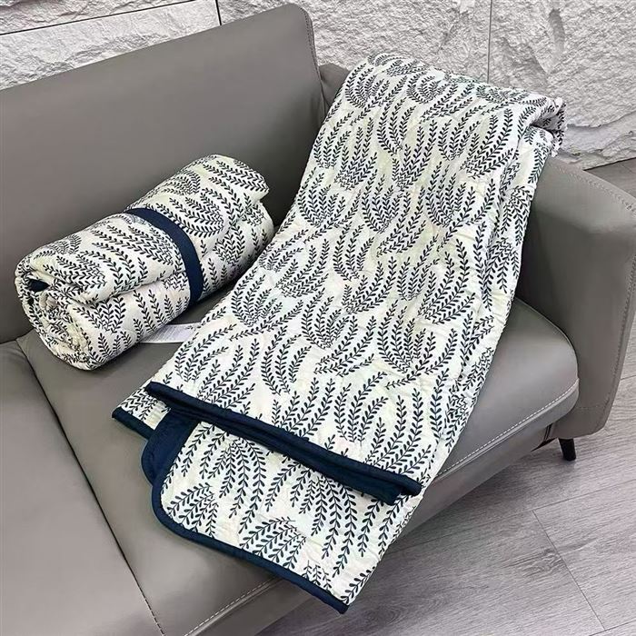 Air-conditioner quilts size 130× 170cm 3000 pcs