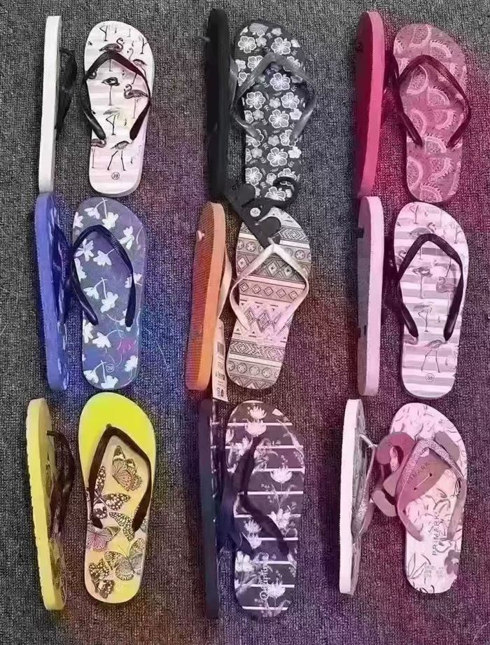 Export-grade order surplus unisex slippers 36 45 200000 pairs